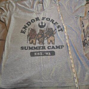 Women's Large Ewoks Shirt